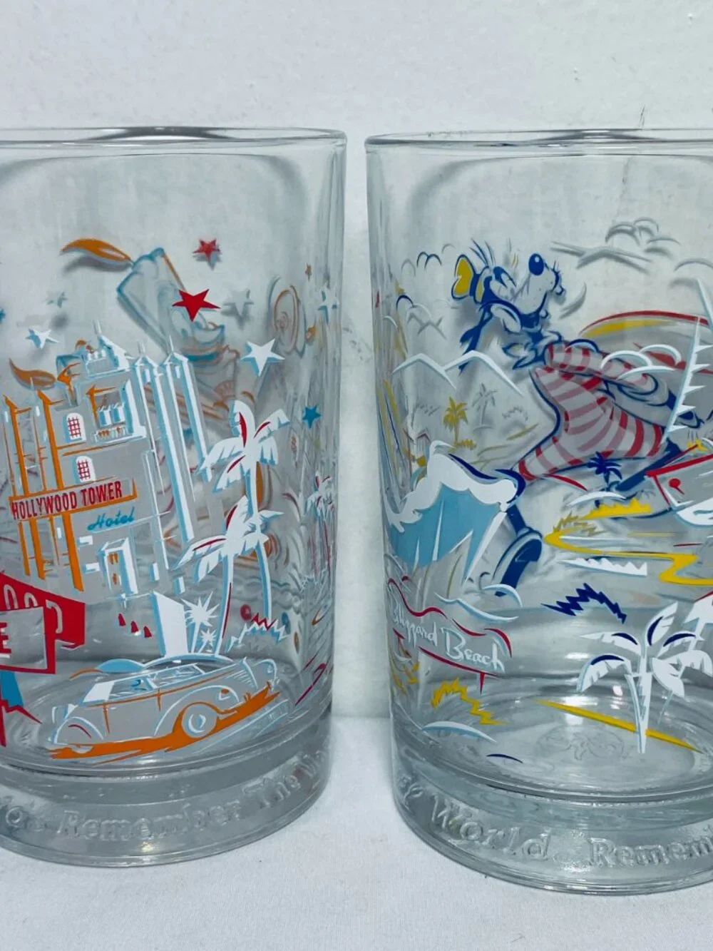 (2) Disney World 25th Anniversary Commemorative Glasses 1996 Goofy, Mrs. Potts